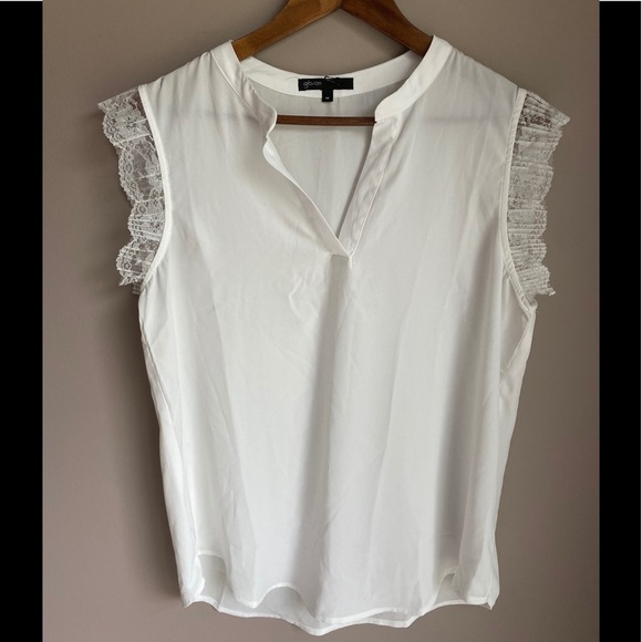 Gibson Tops - Gibson City Safari Roselyn Weaver V-Neck